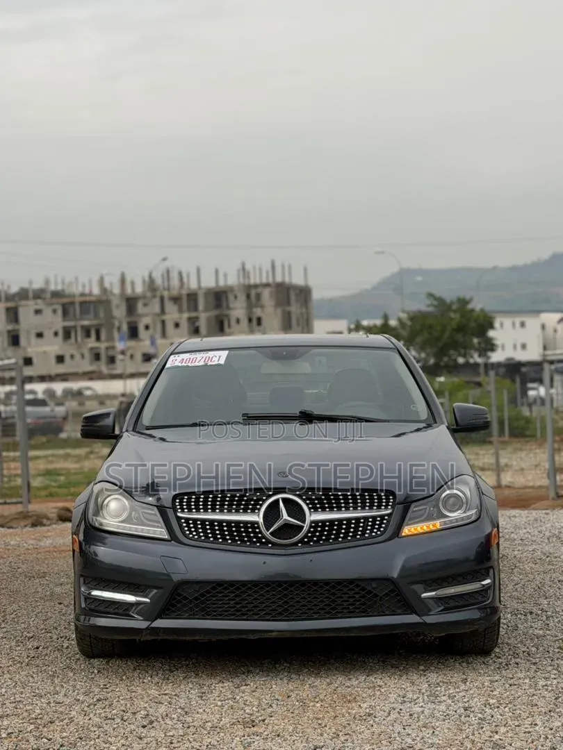 Mercedes-Benz C250 2013 Gray