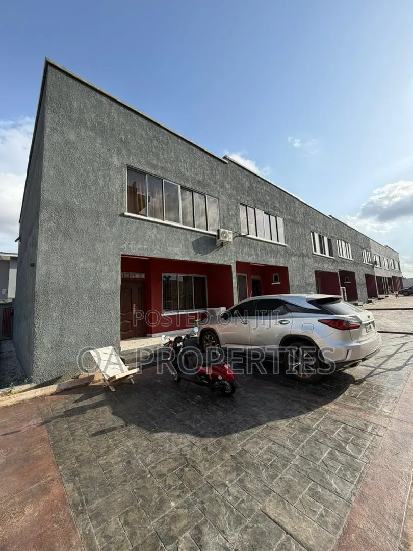3bdrm Duplex in Ibadan for sale