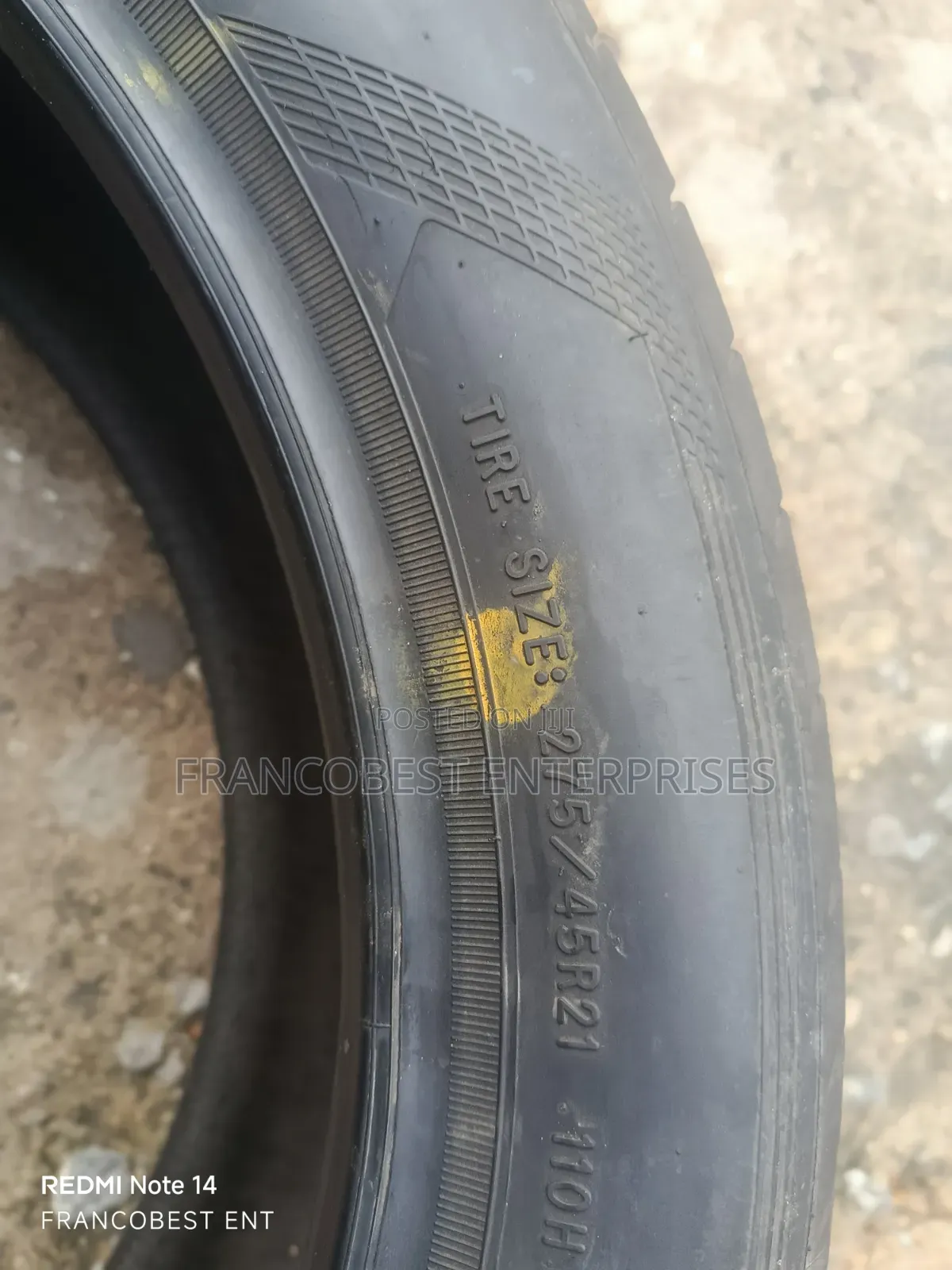 275/45r21 Grade a Tyre