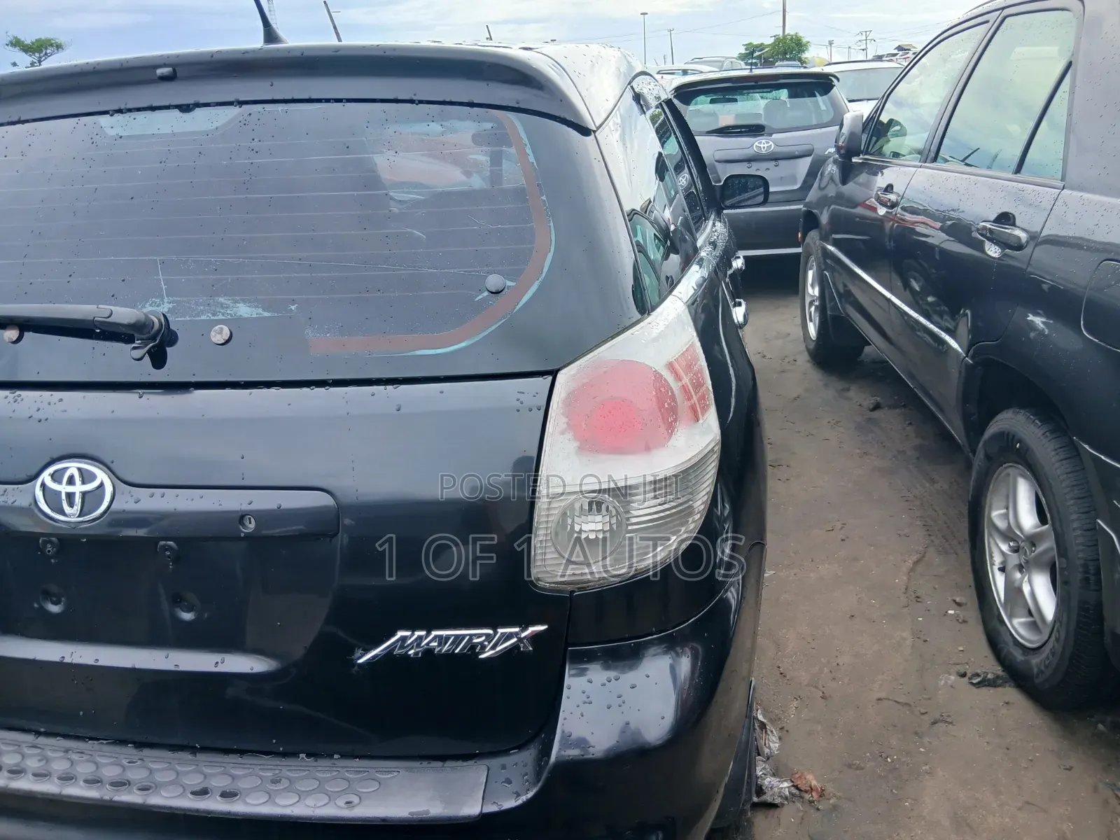 Toyota Matrix Hatchback FWD (1.8L 4cyl 5M) 2005 Black