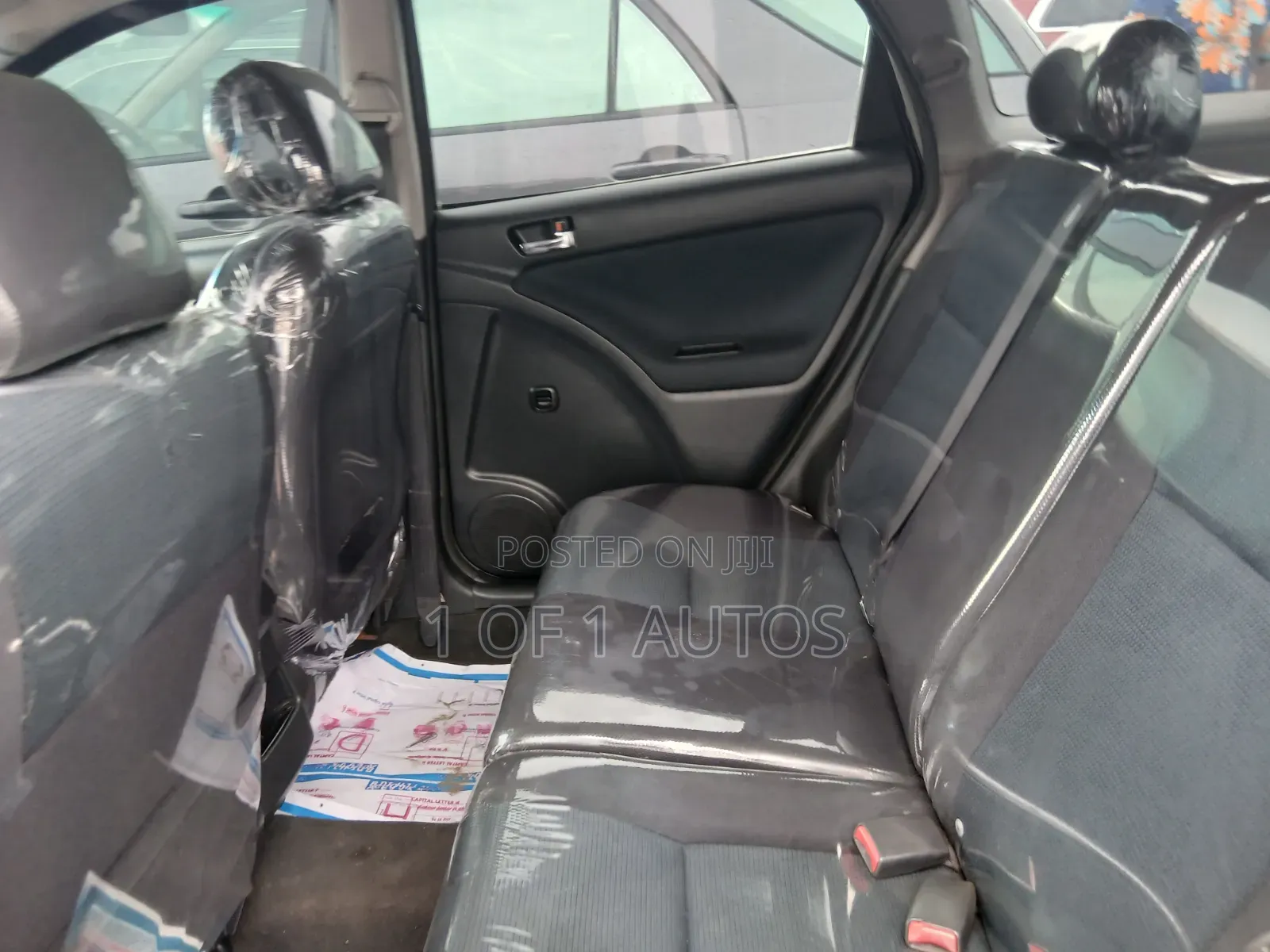 Toyota Matrix Hatchback FWD (1.8L 4cyl 5M) 2005 Black