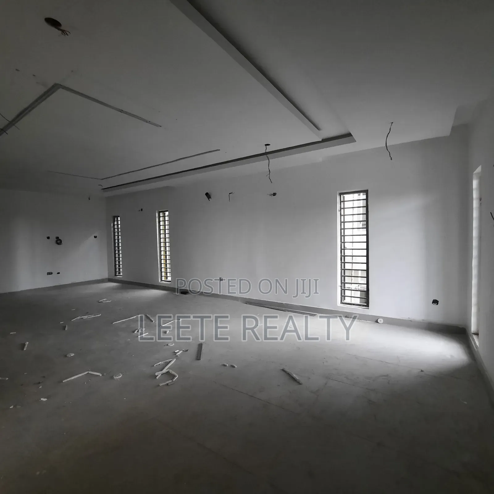 5bdrm Duplex in Mabushi for sale