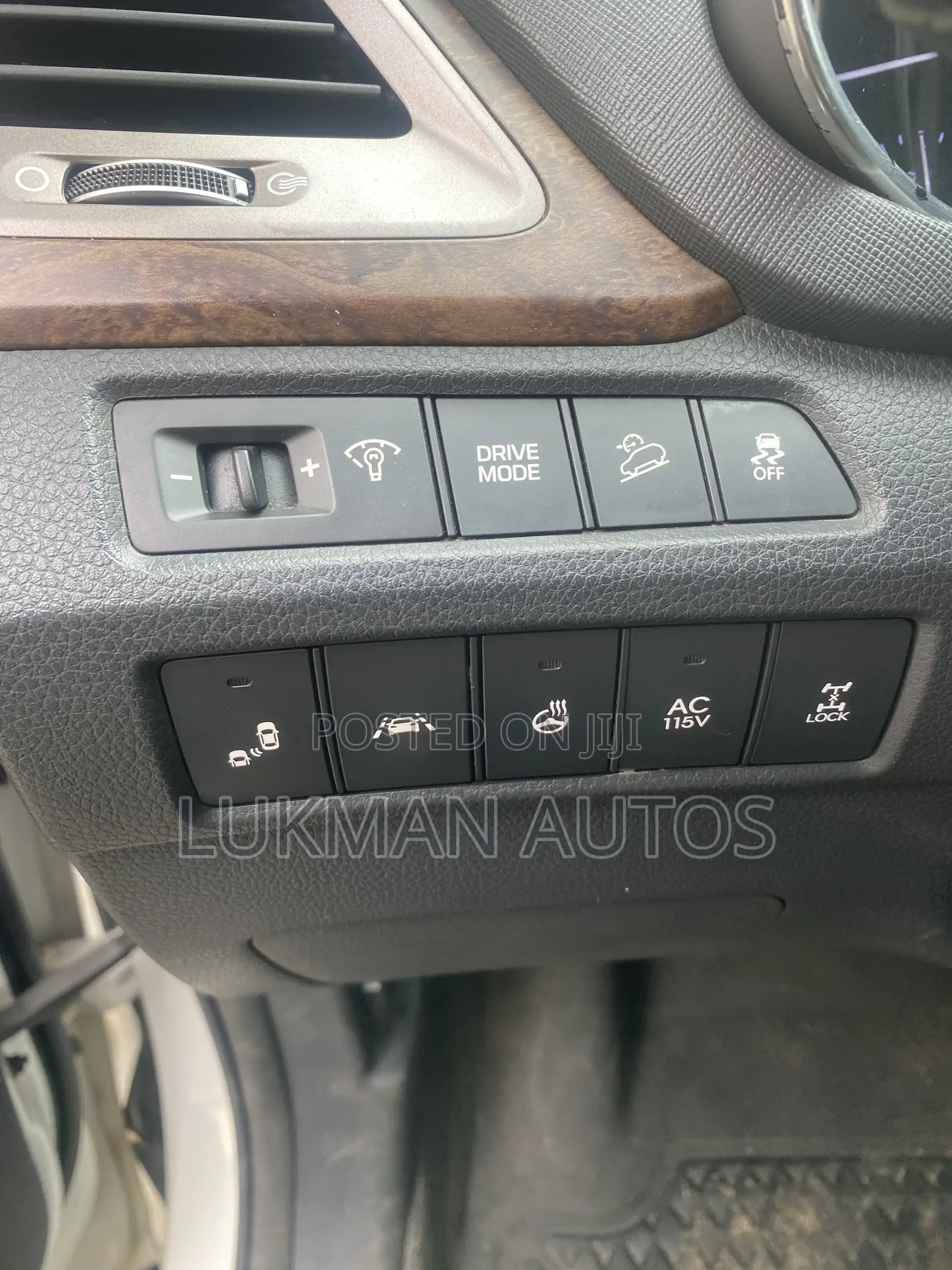 Hyundai Santa Fe Limited Ultimate AWD 2017 White