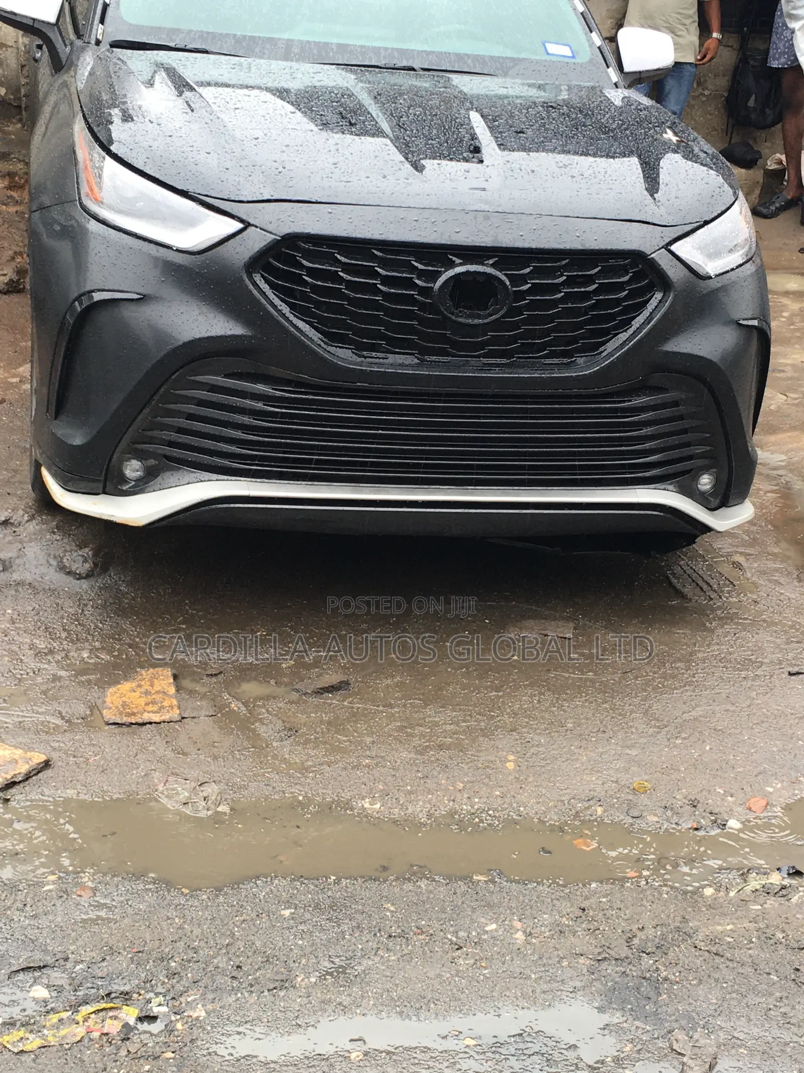 Complete Front Bumper With Headlights Highlander 2022