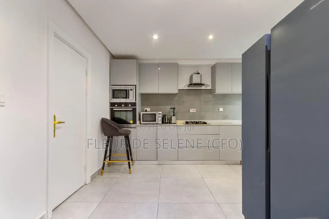 Luxurious Three Bedroom Duplex