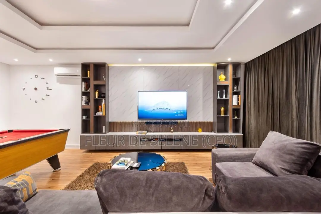Luxurious Three Bedroom Duplex
