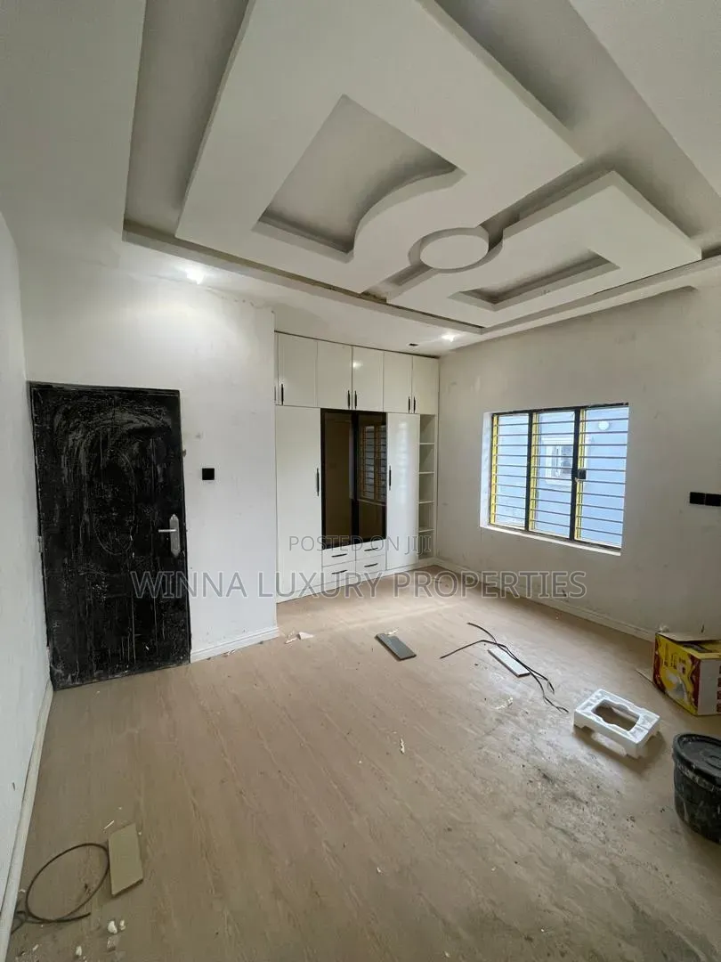 4bdrm Duplex in Palm Height Estate, Lugbe District for rent