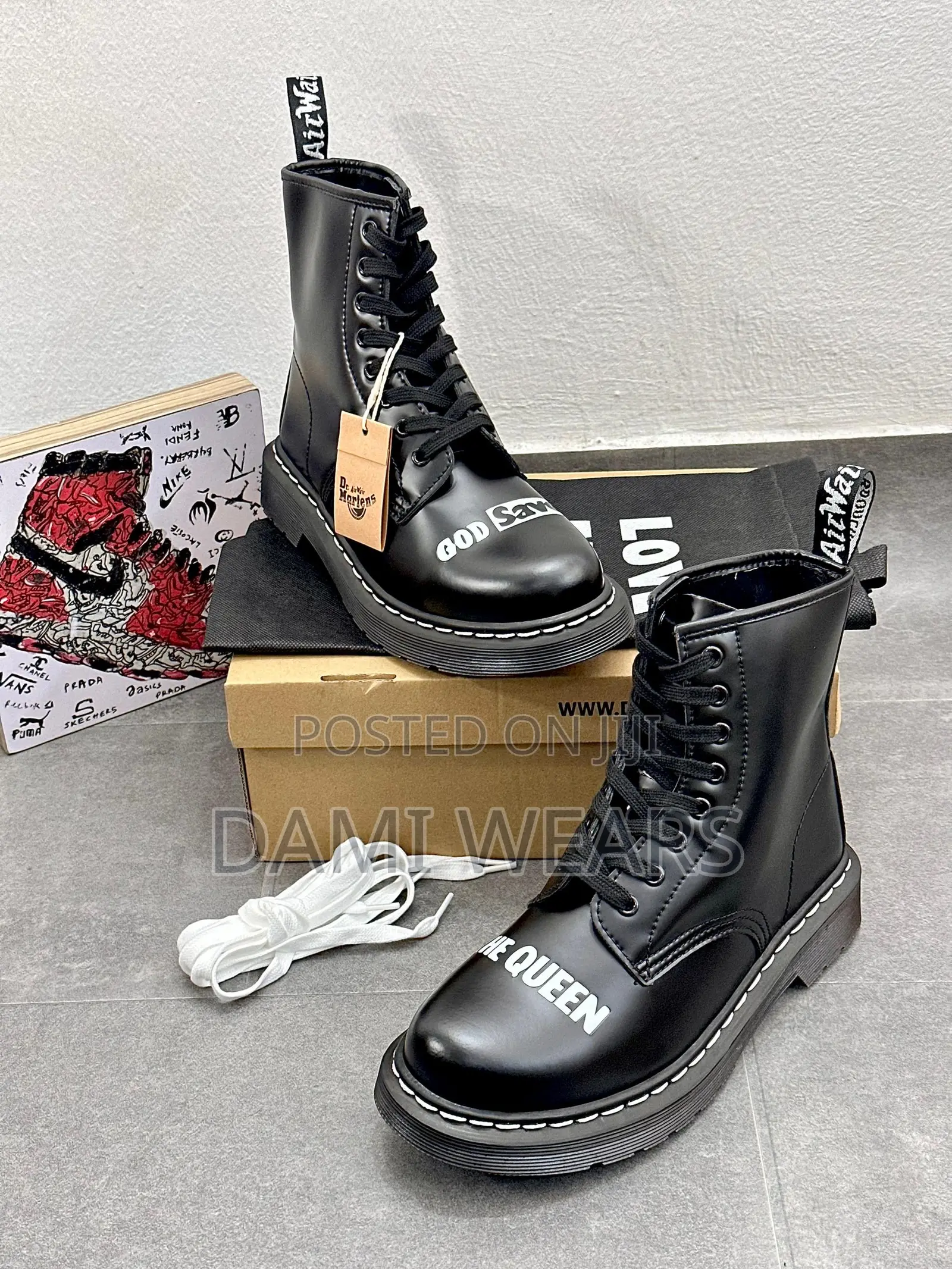Queen Boot