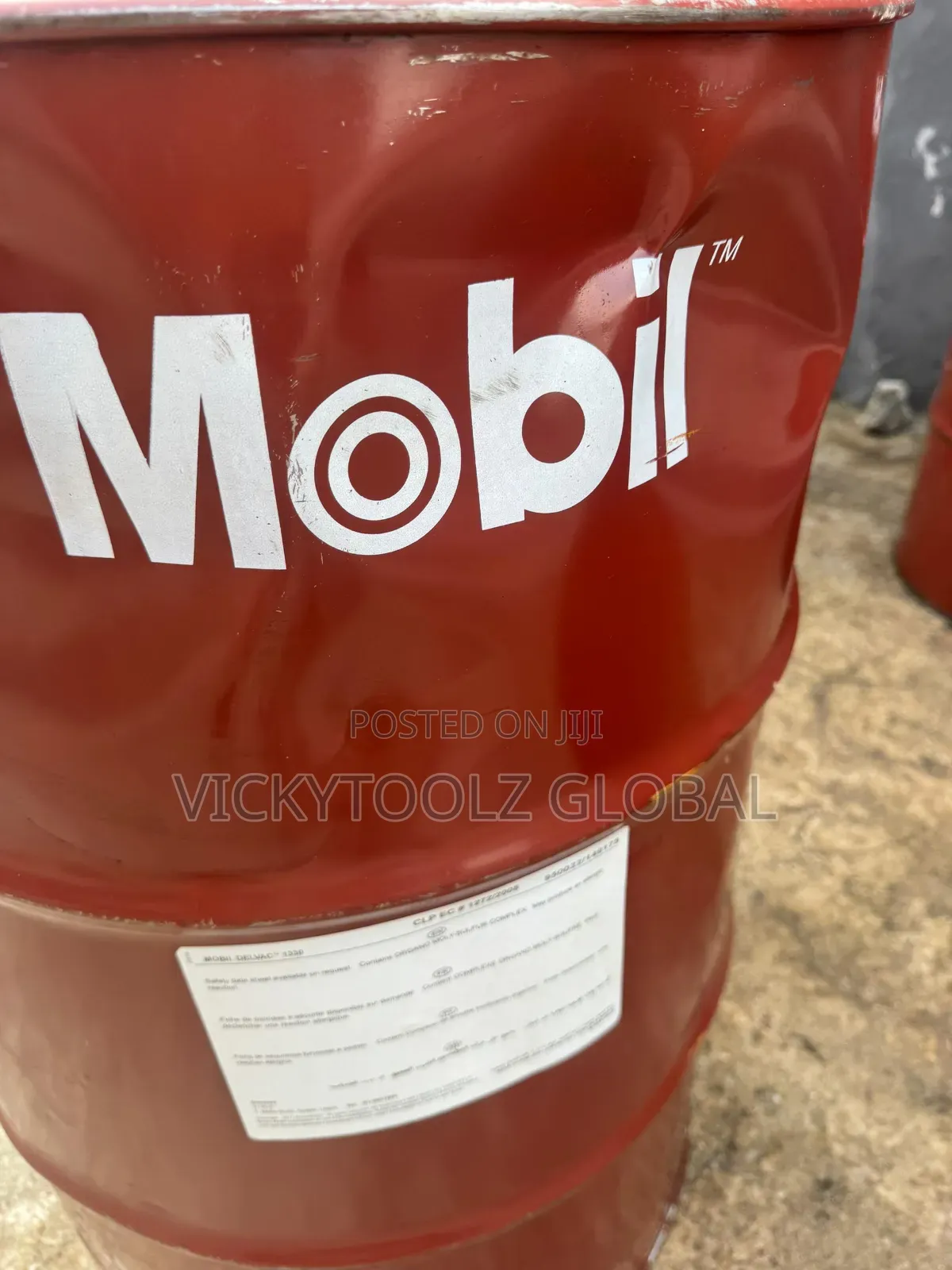 Mobil Delvac 1330 Sae-30 Diesel Engine Oil Drum
