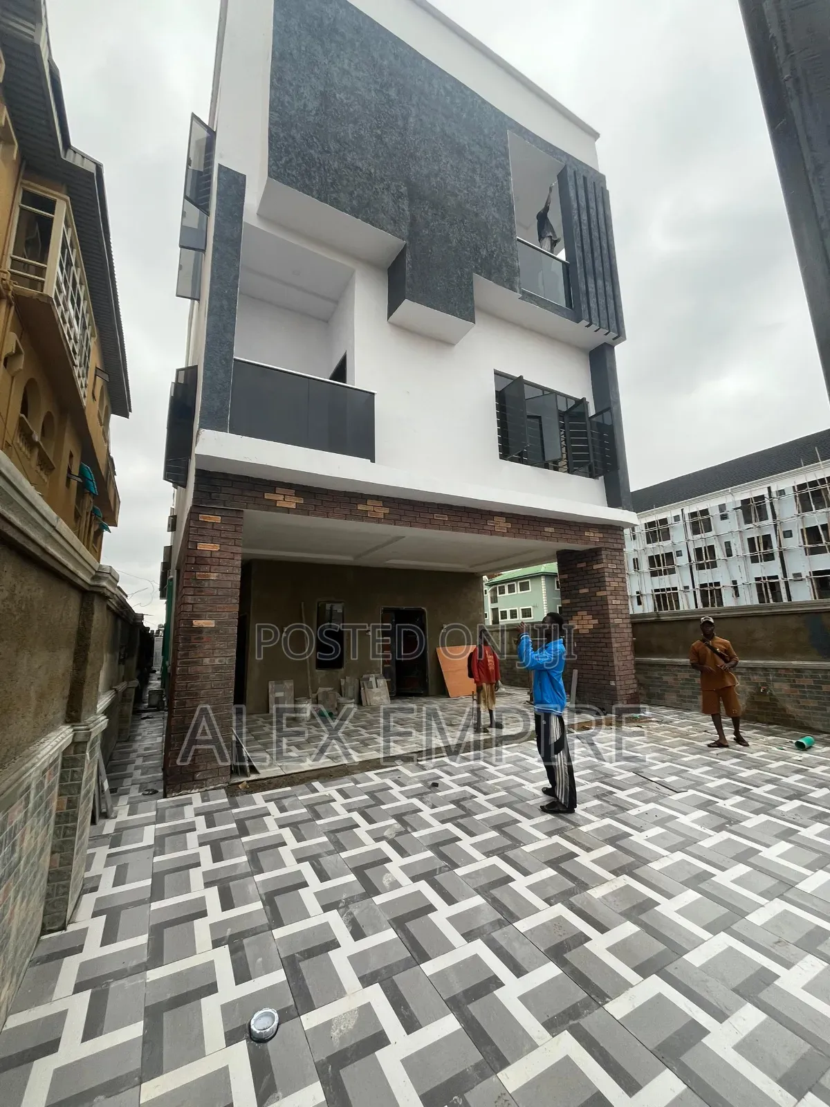 3bdrm Apartment in Ago Palace for rent