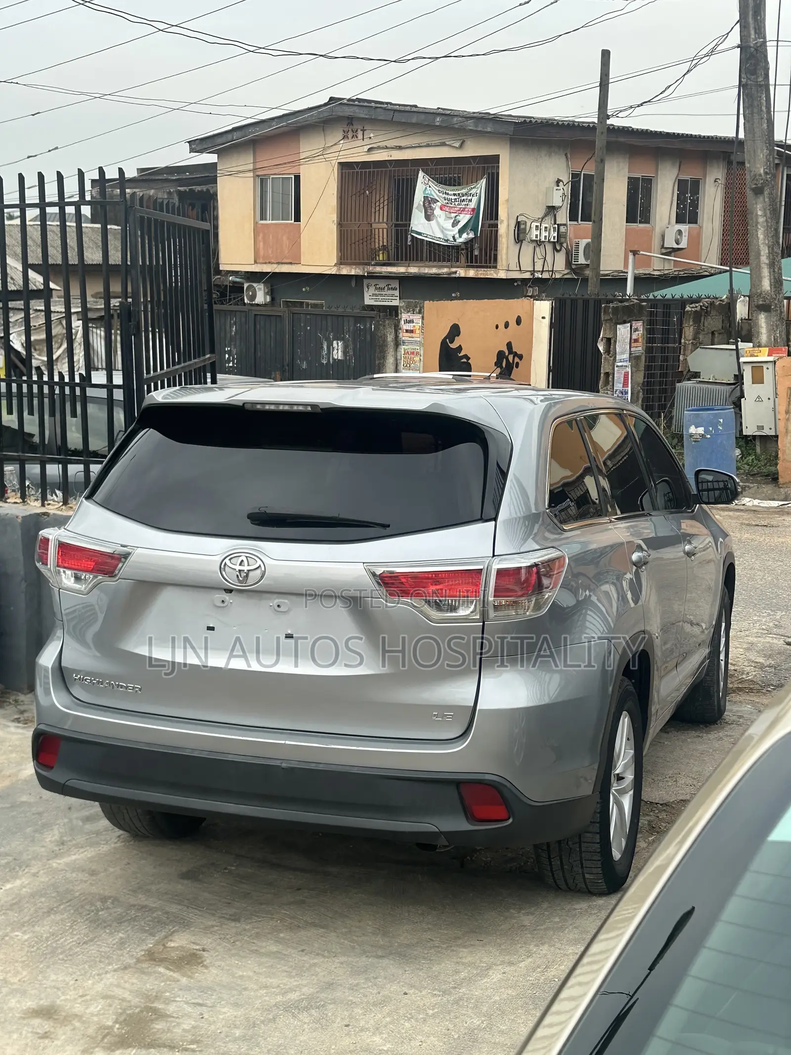 Toyota Highlander XLE 4dr SUV (3.5L 6cyl 6A) 2015 Gray