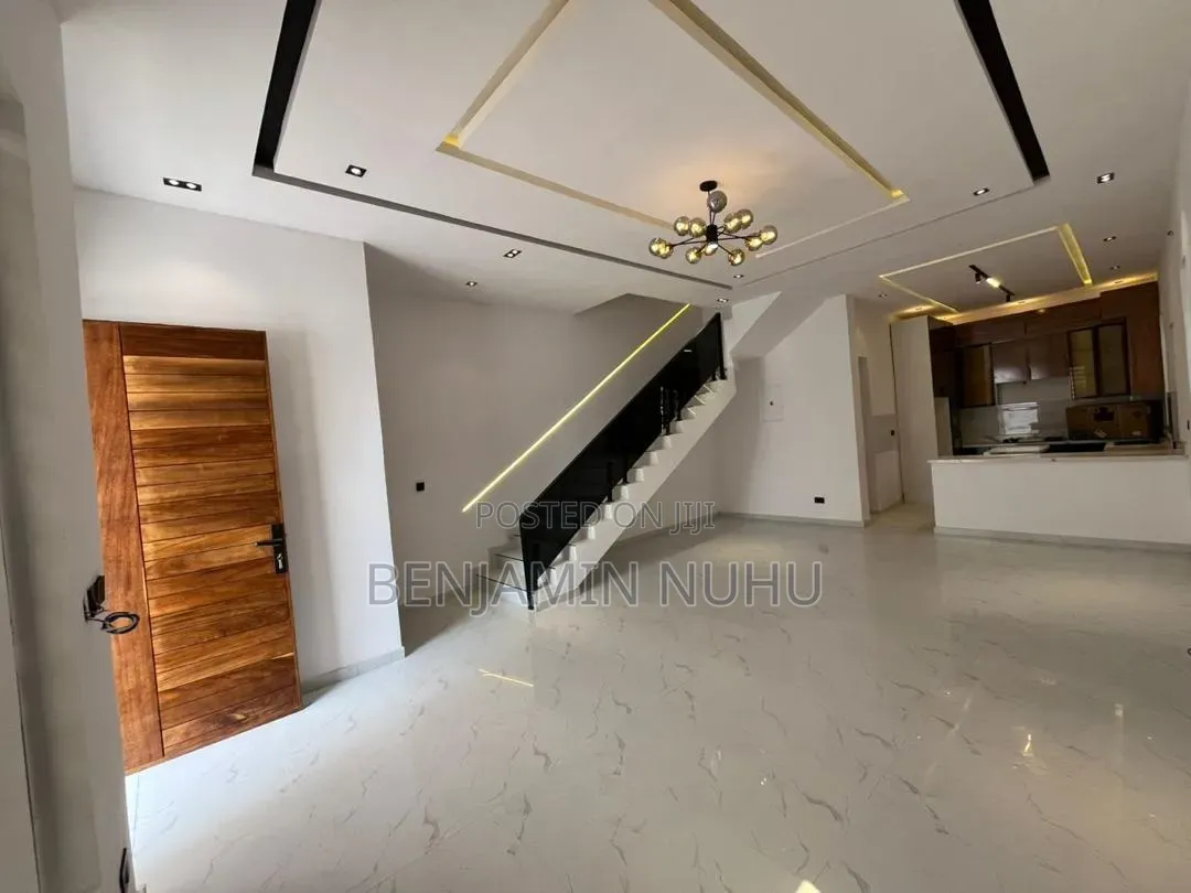 3bdrm Duplex in Happyland Estate, Olokonla for sale