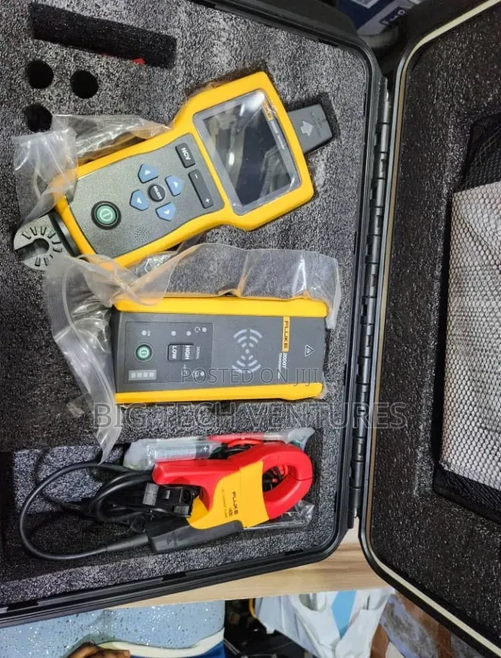 Fluke 2062 Advanced Pro Wire Tracer Kit in Its Hard Carrying Case.