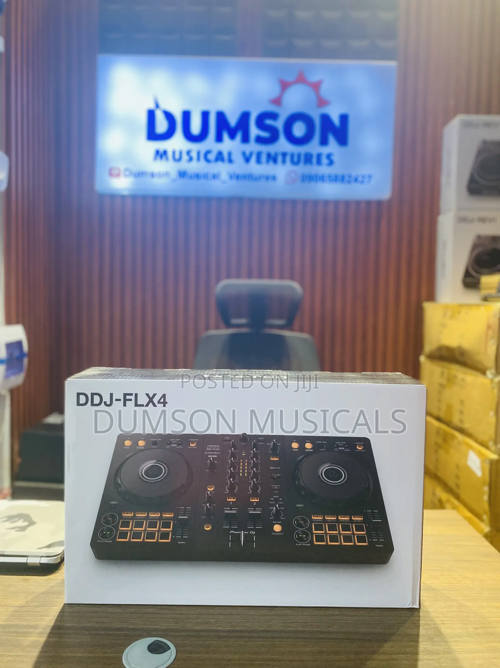 Pioneer Dj DDJ-Flx4 2-Channel Rekordbox Dj and Serato Controller