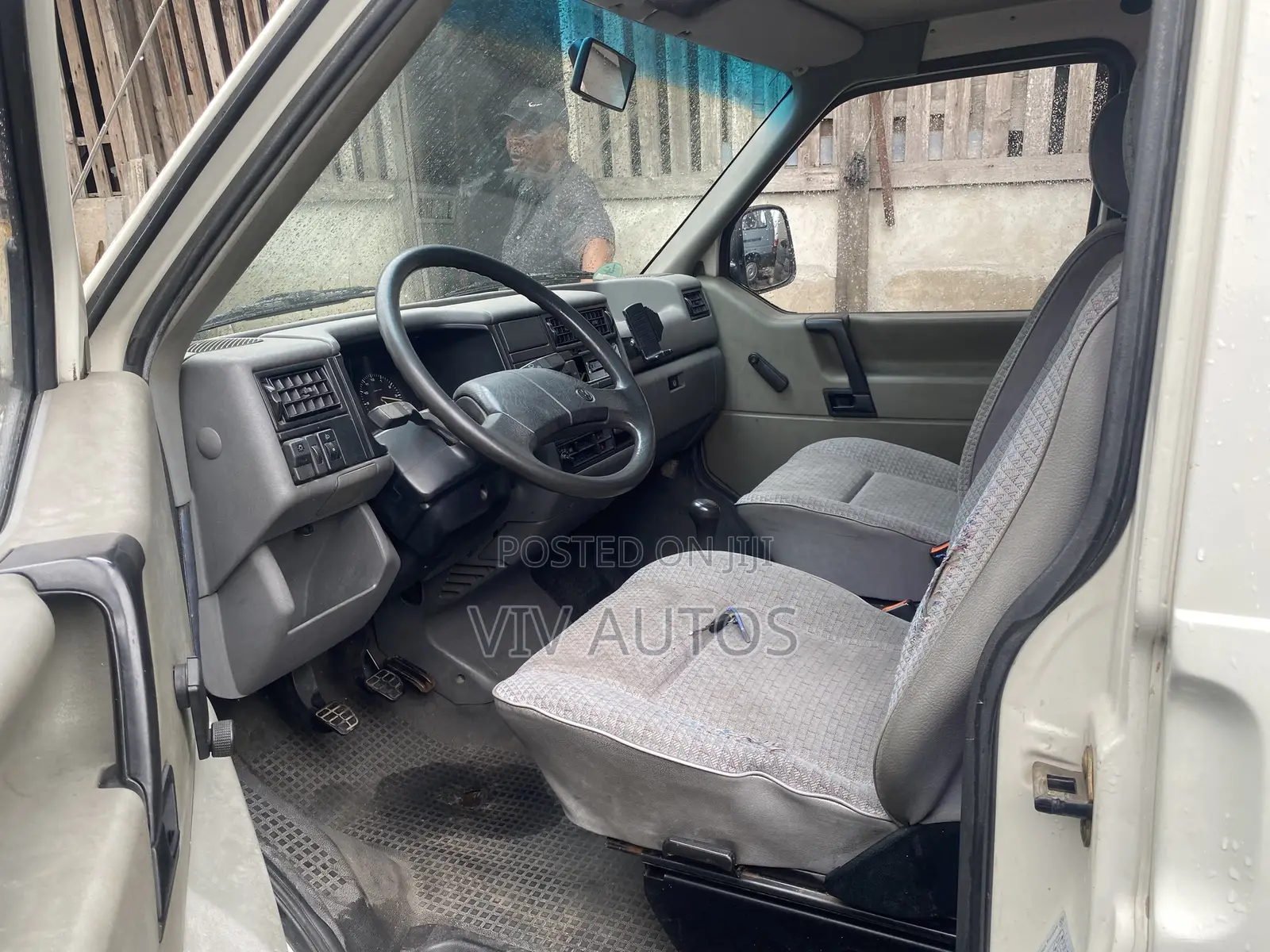 Volkswagen Transporter 2002 White