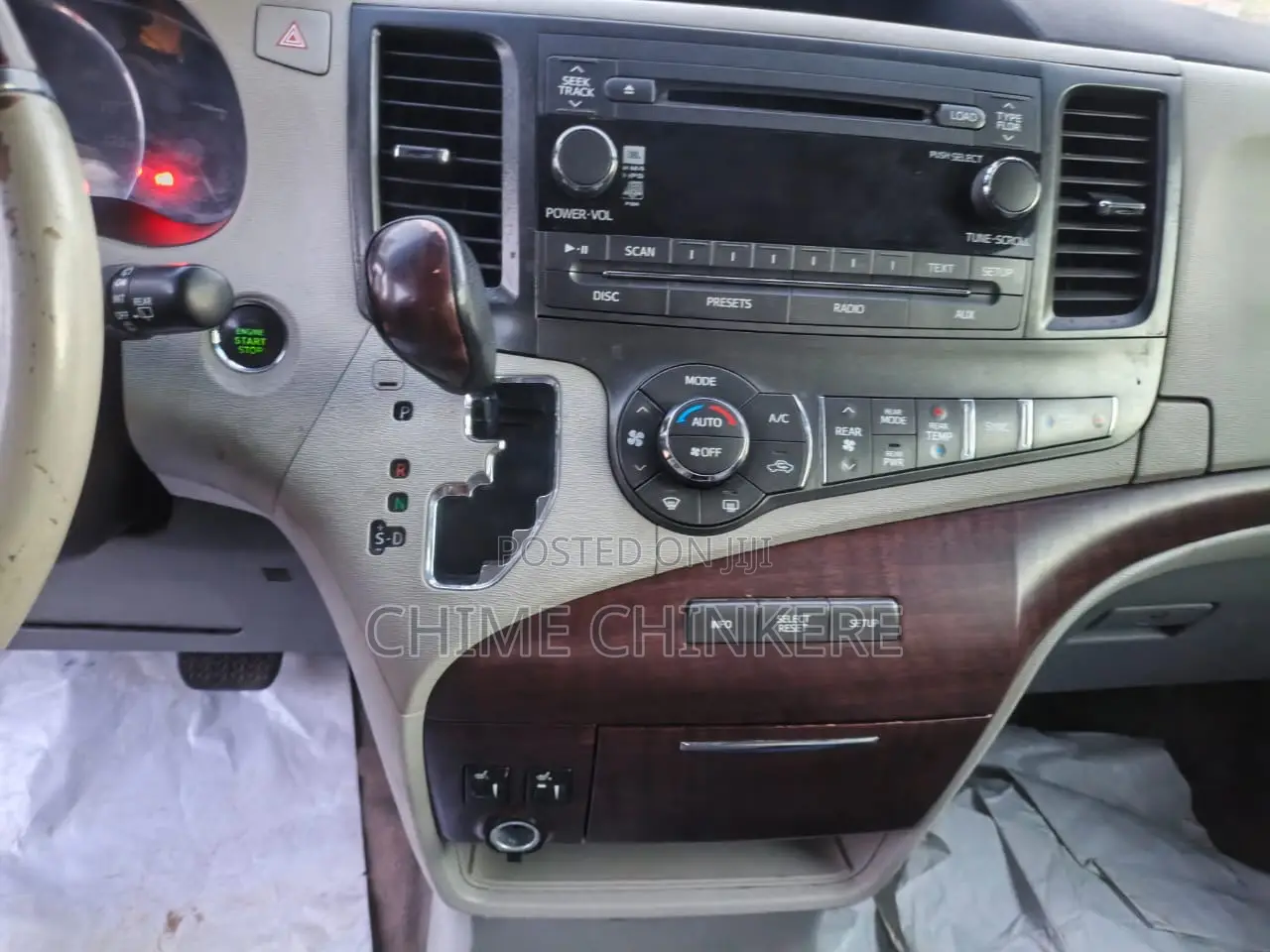 Toyota Sienna 2014 Black