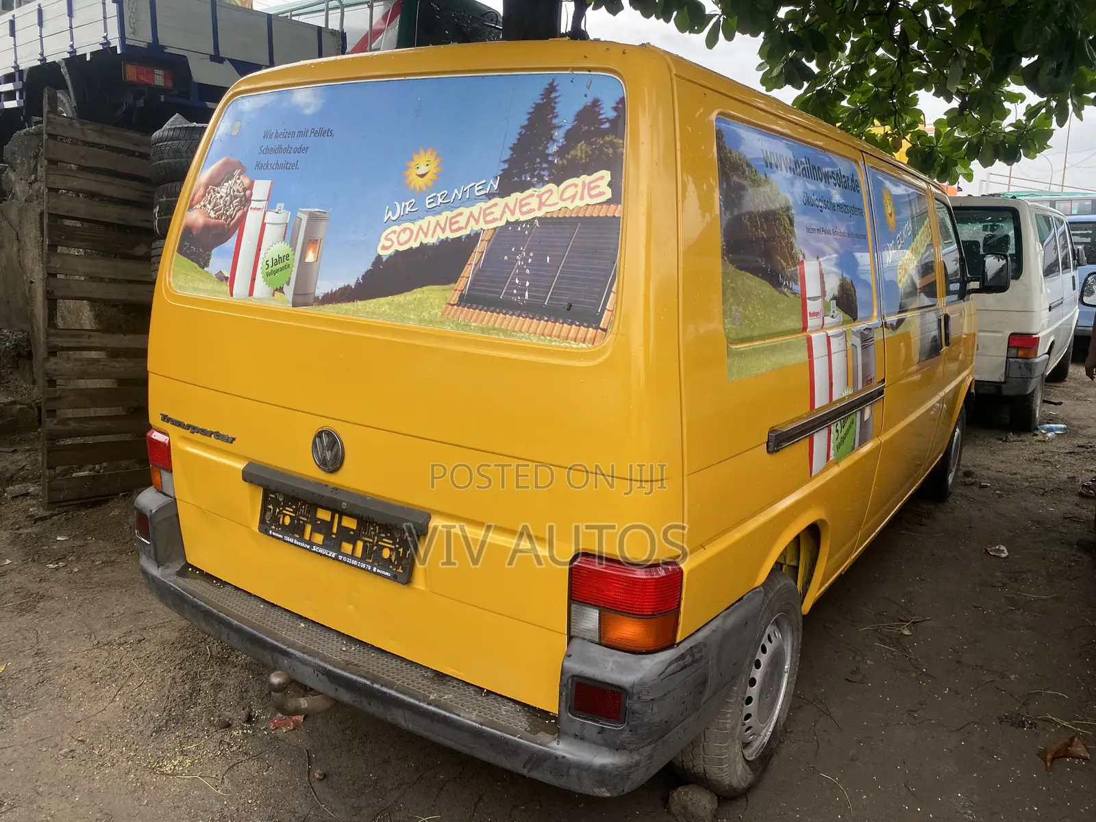 Volkswagen Transporter 2000 Yellow