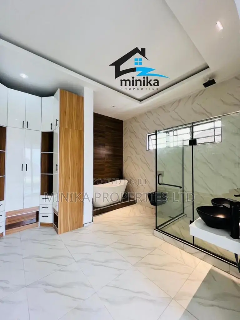 5bdrm Duplex in Royal Pine Estate, Lekki for rent