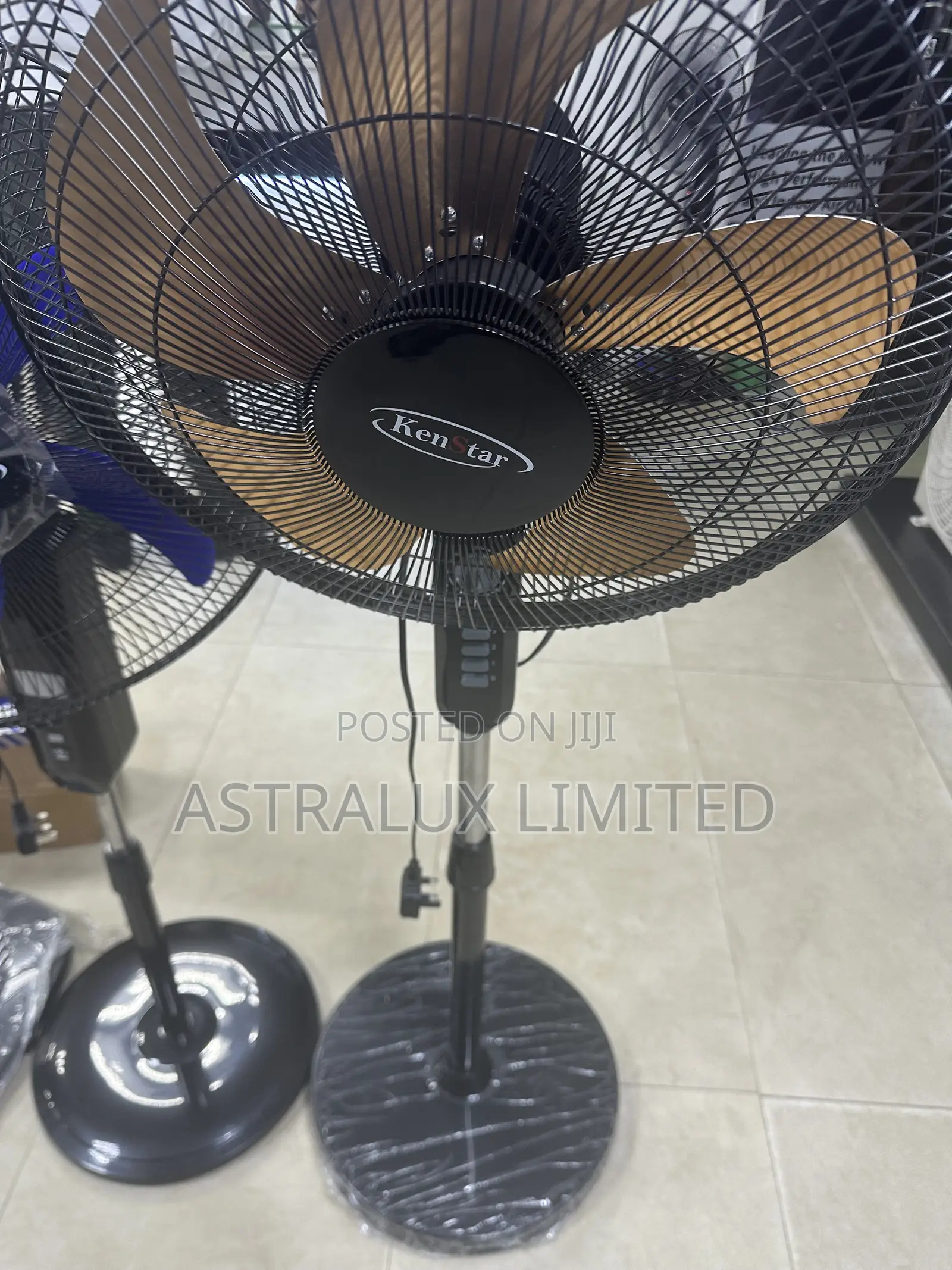 Kenstar Ks -20d 20 Inch, Powerful Standing Fan, 3 Speed Regulator