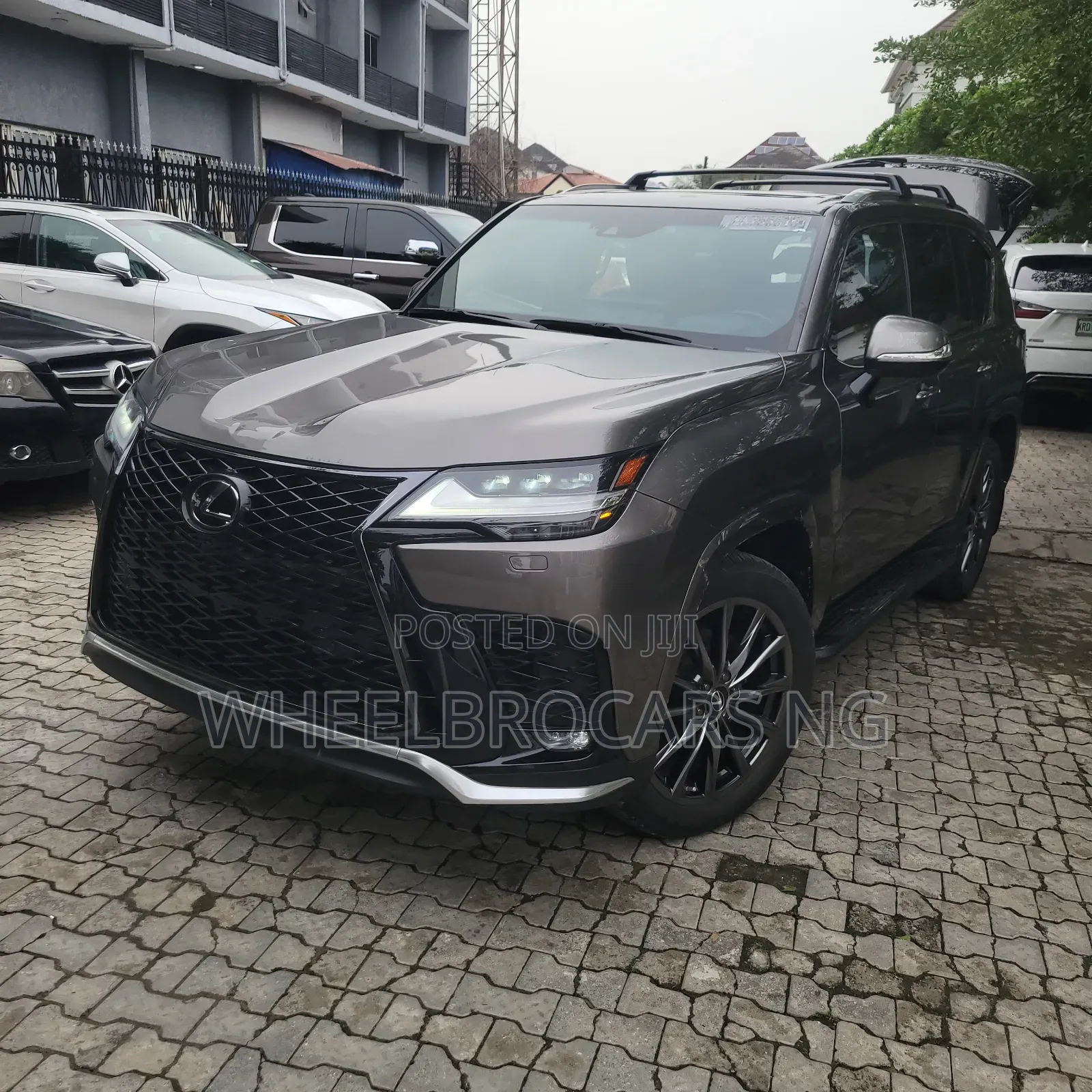 Lexus LX 600 2024 Gray