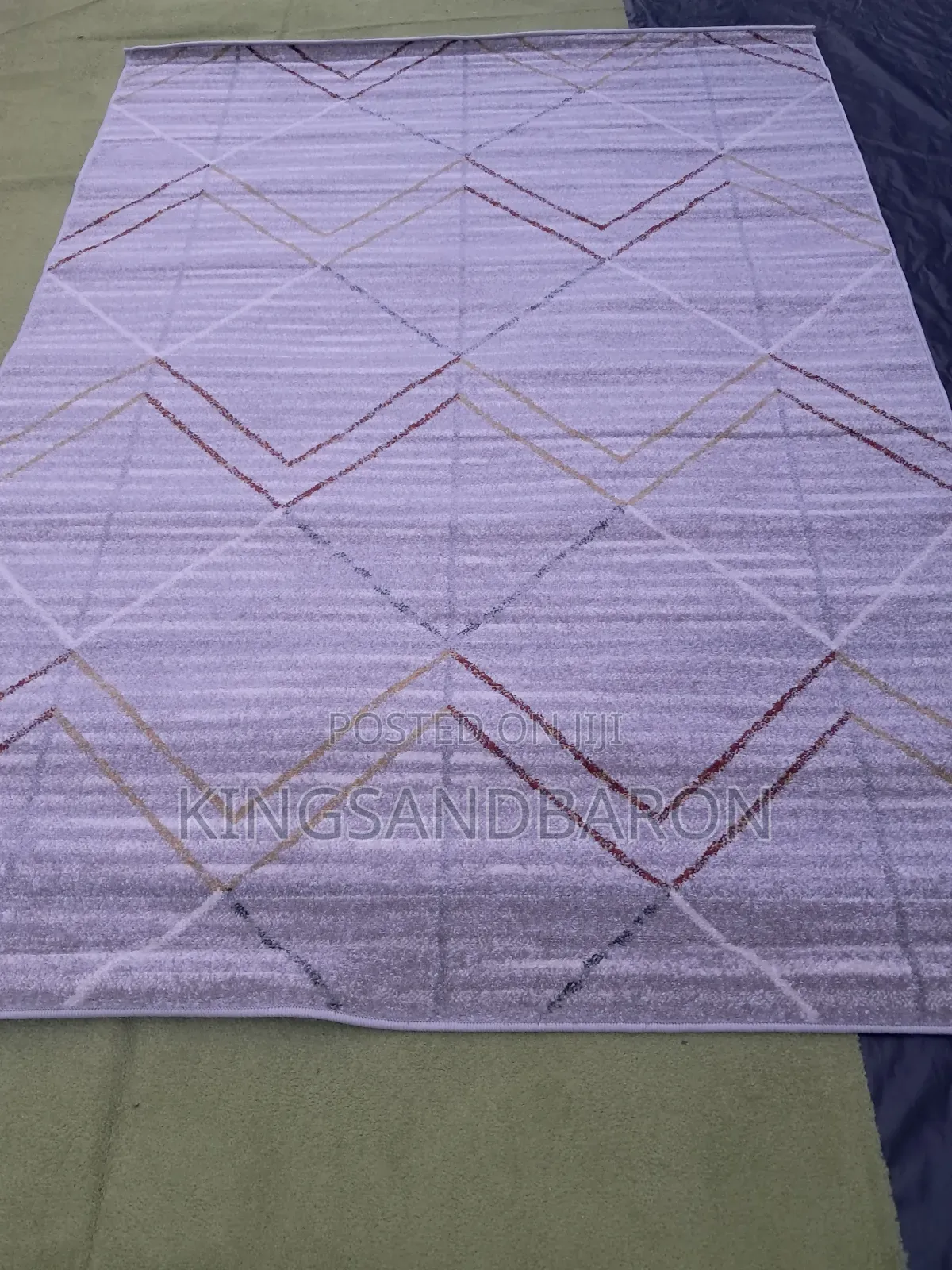 5x7fts Gray,Red and Gold Turkish Center Rug