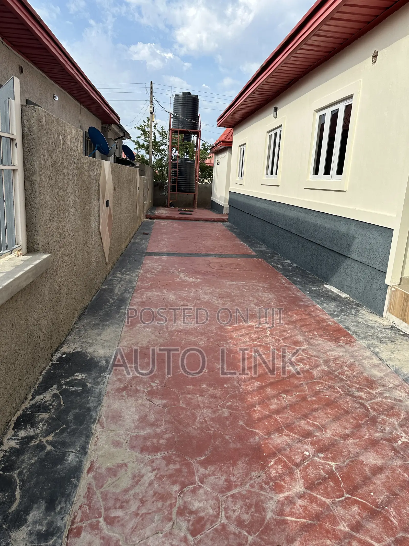 3bdrm Bungalow in Enugu State for rent