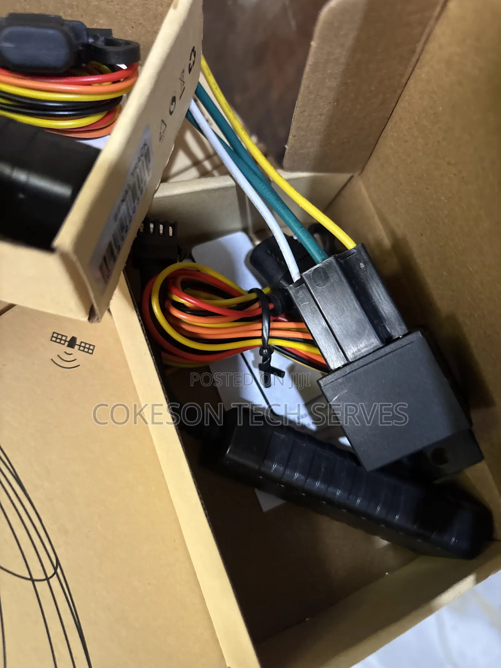 Car GPS Tracker Installation With Mobile App