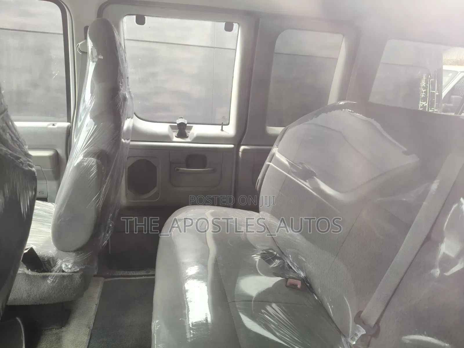 Ford E250 2010 White