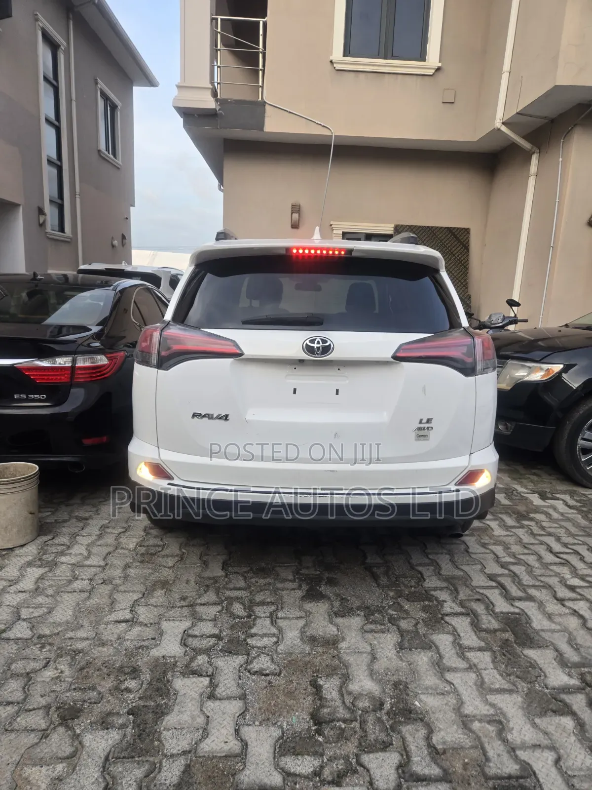 Toyota RAV4 2017 White