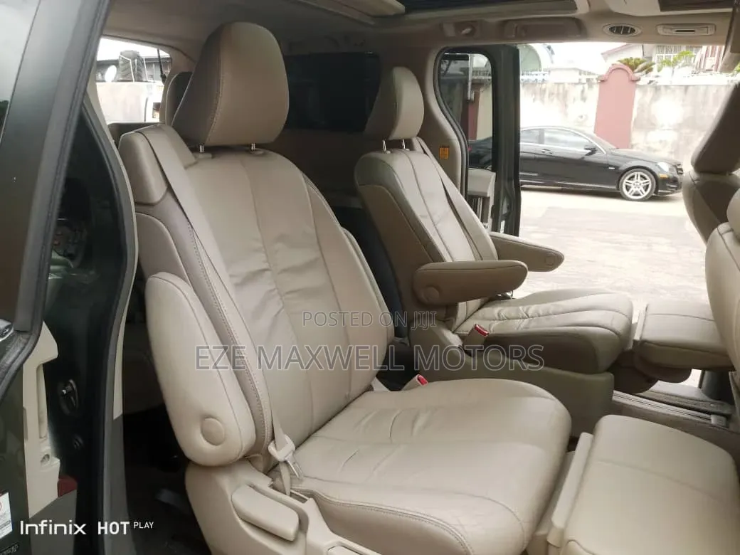 Toyota Sienna Limited 7 Passenger 2011 Green