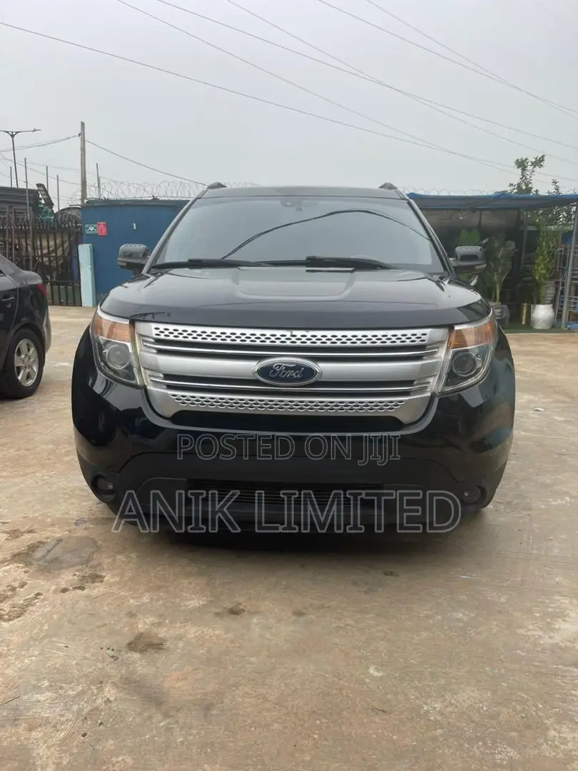 Ford Explorer 2012 Black