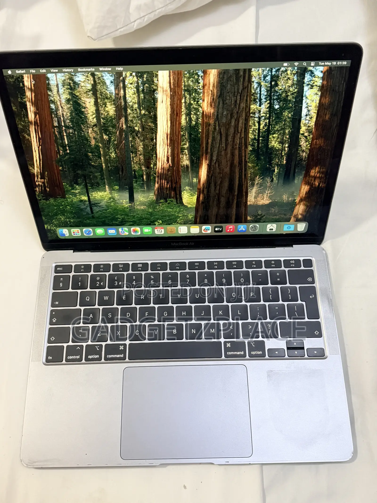 Laptop Apple MacBook Air 2020 8GB Intel Core i3 SSD 256GB