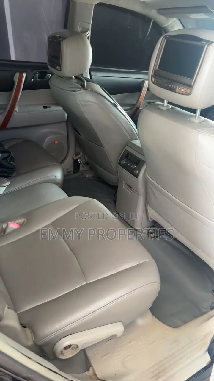 Toyota Highlander 2012 Black