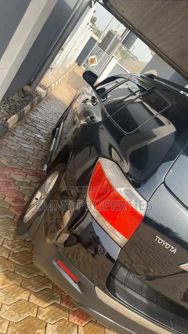 Toyota Highlander 2012 Black