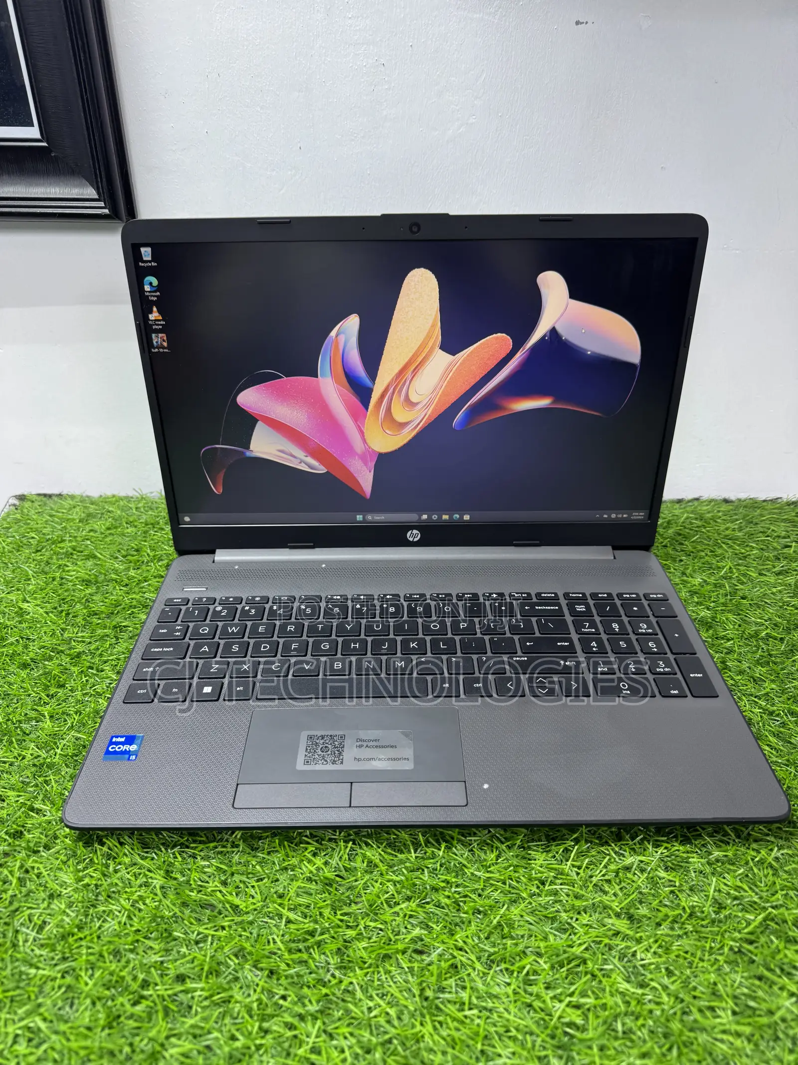 Laptop HP 250 G10 8GB Intel Core i5 SSD 256GB