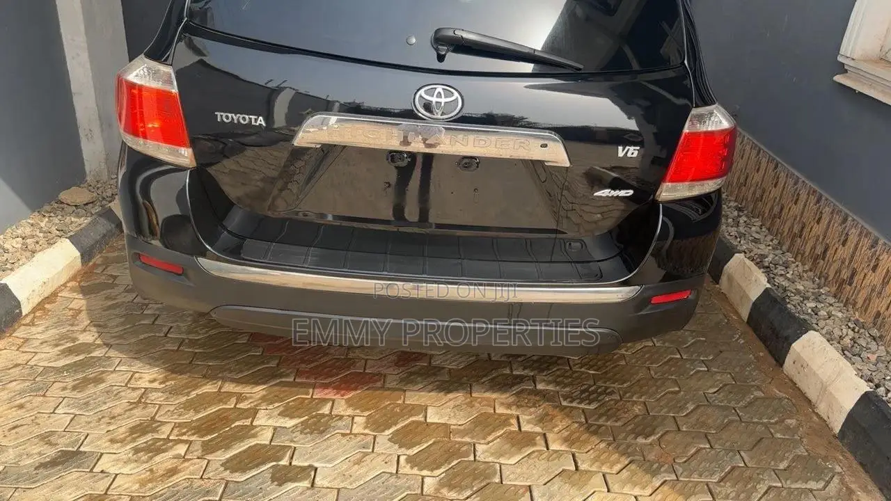 Toyota Highlander 2012 Black