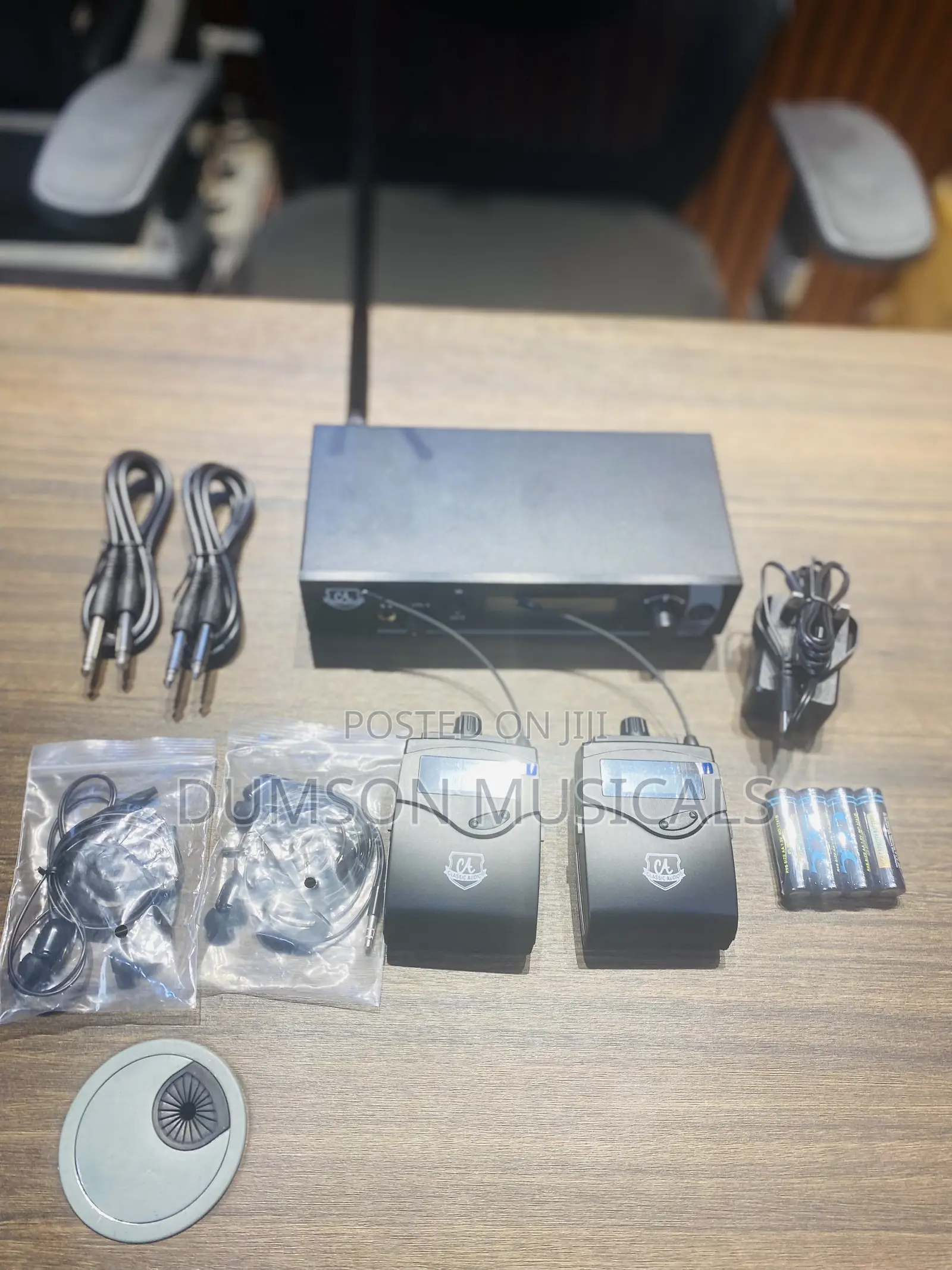 2in1 in Ear Monitor Wireless Microphone System Classic Audio