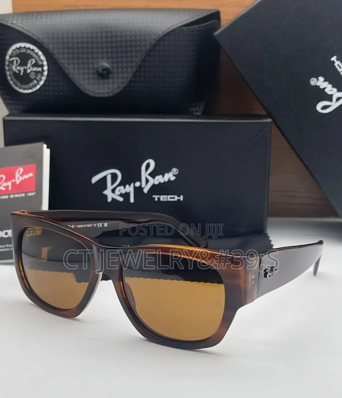 Timeless Design Meets Premium Quality Ray-Ban Classic Black Frame