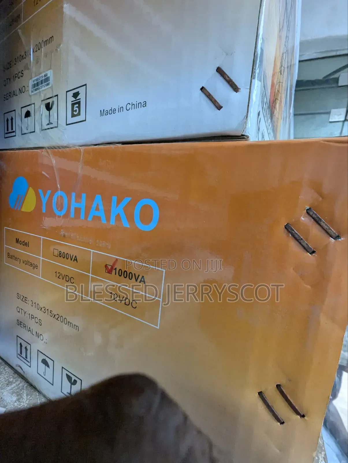 Yohako 1kva 12v Pure Sine Wave Solar Inverters Available in Stock.