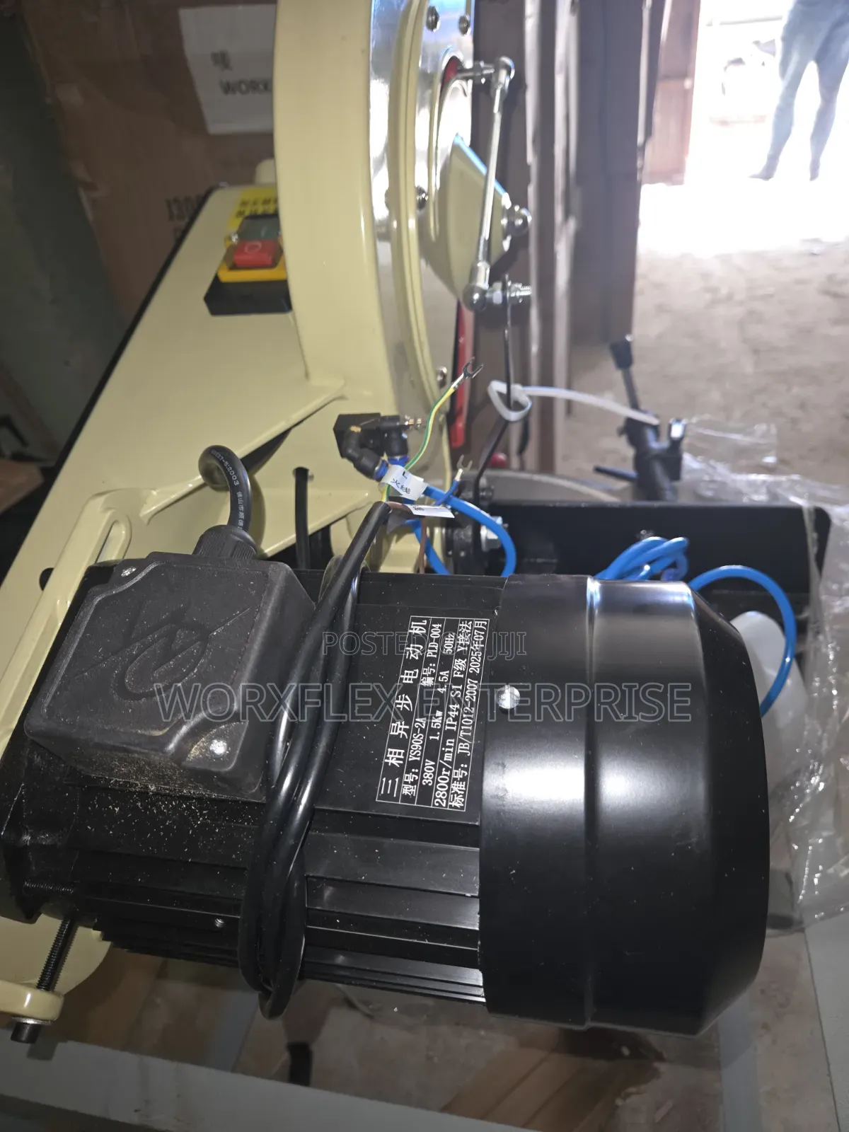 J300 Precision Rotary Cutting Machine