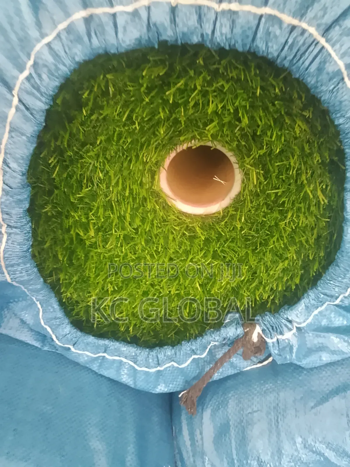 Spanish Synthetic Turf 40mm Roll So Fluffy for Outdoor and Indoor
