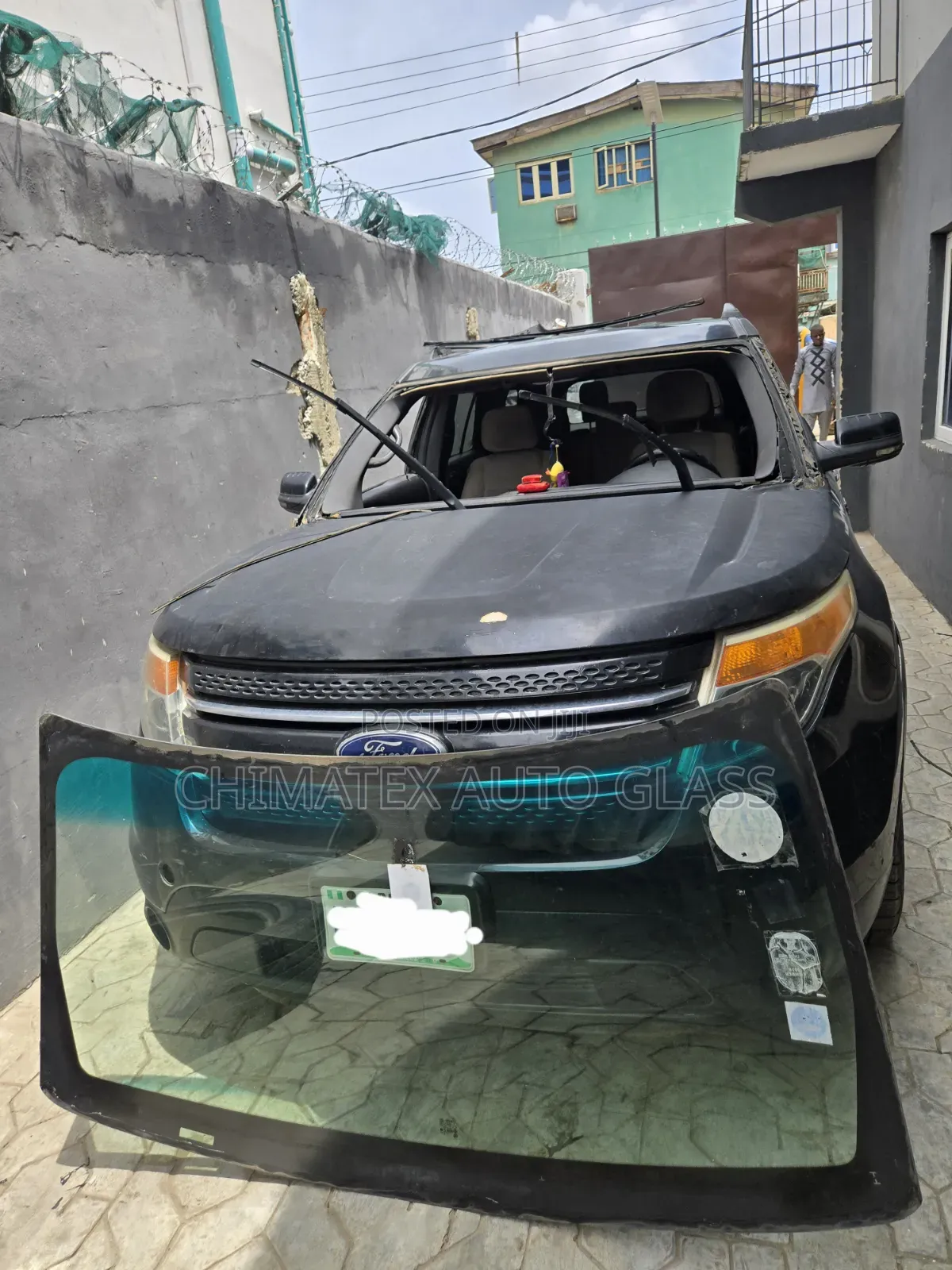 Ford Explorer 2014 Windscreen Glass Available Installed at Chimatex