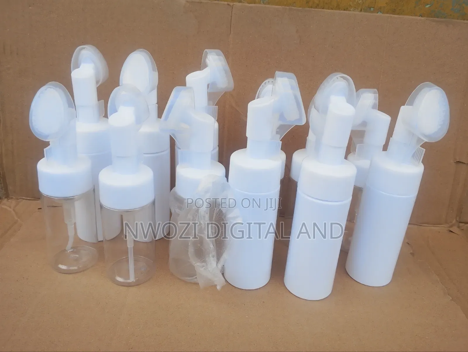 Body Brush Container