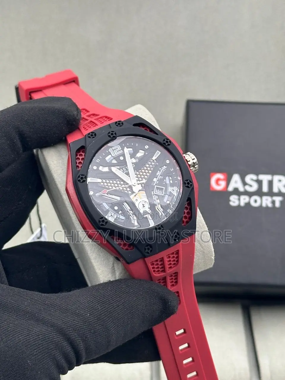 Gastro Quality Men Rubber Strap Wristwatch