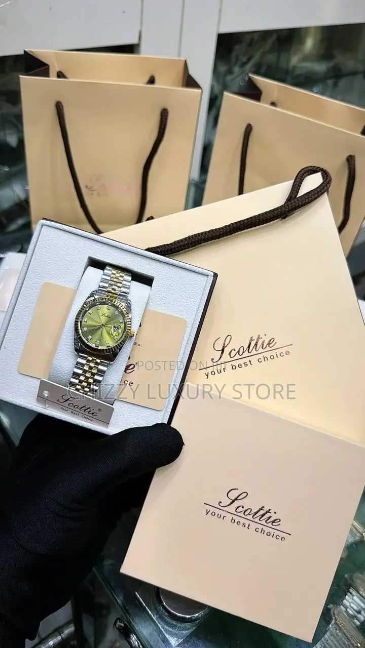 High Quality Ladies Chain Strap Wristwatch