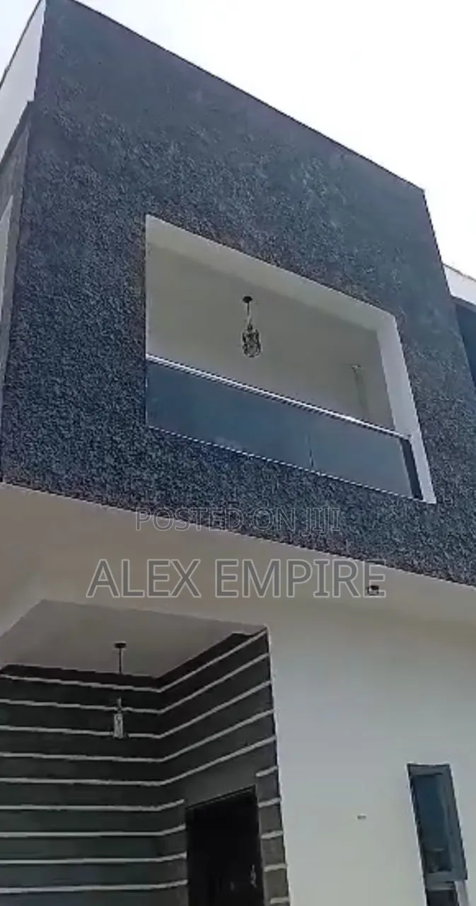 3bdrm Duplex in Bogije for sale