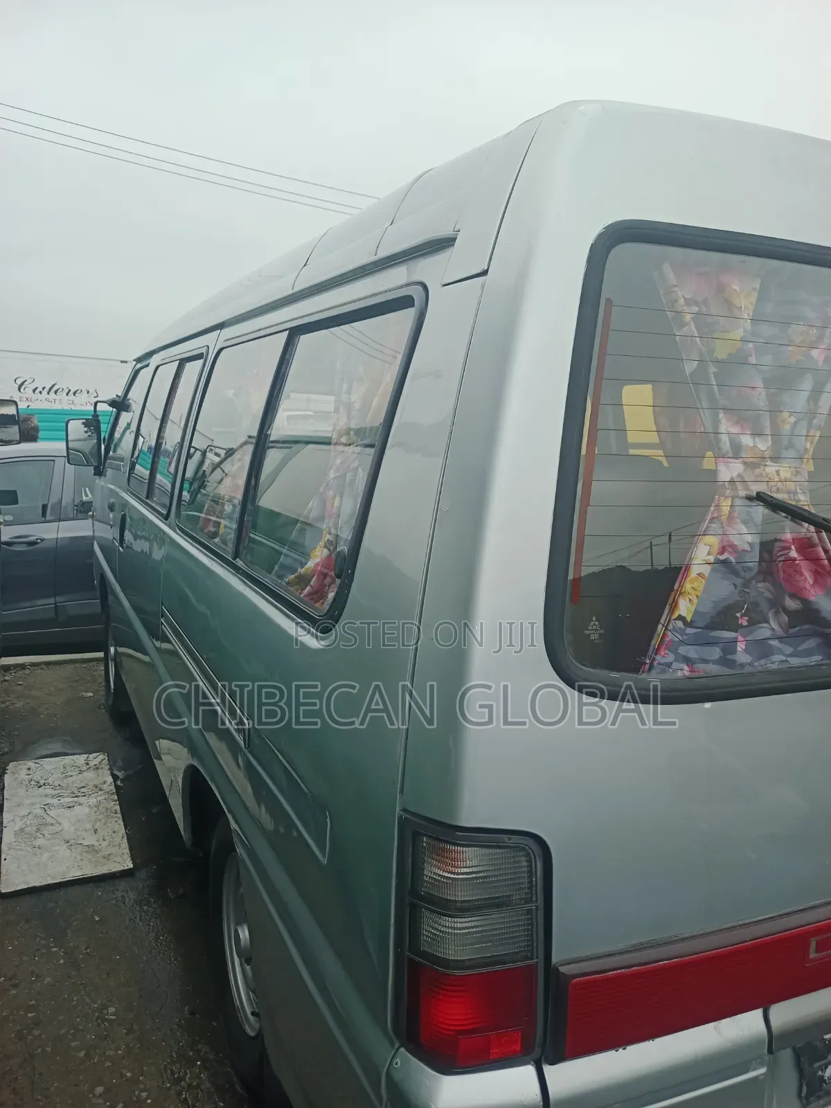 Mitsubishi Delica 2009 Blue