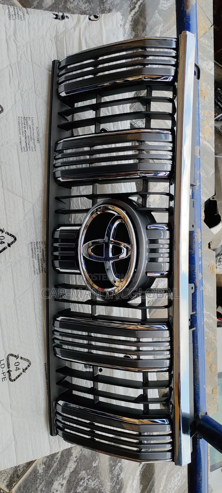 Front Grille Prado 2020
