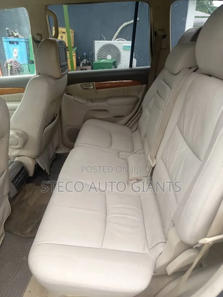 Lexus GX 470 Sport Utility 2005 Black