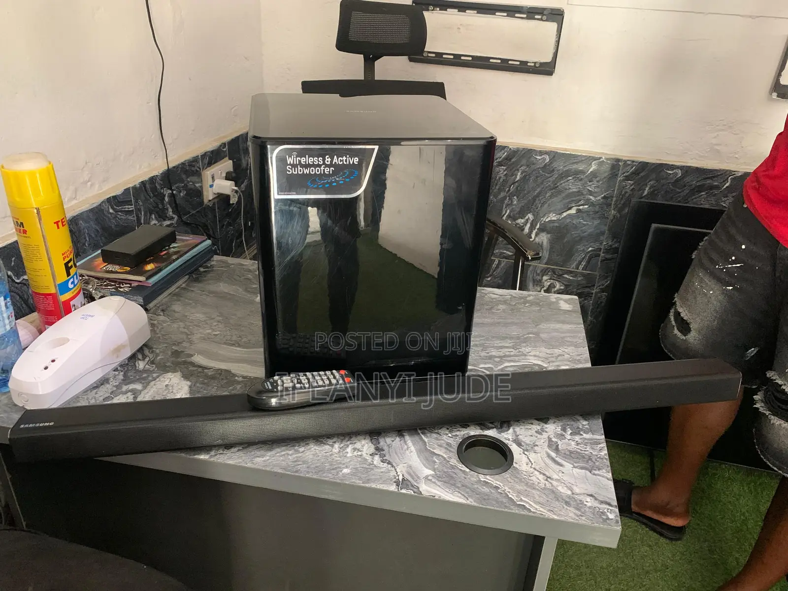 Samsung Hw-F551 Soundbar System With Wireless Subwoofe